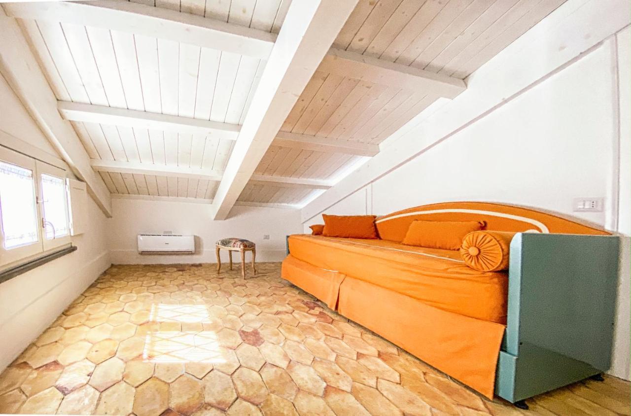 Villa Residenza Ucci Ali à Crotone Extérieur photo